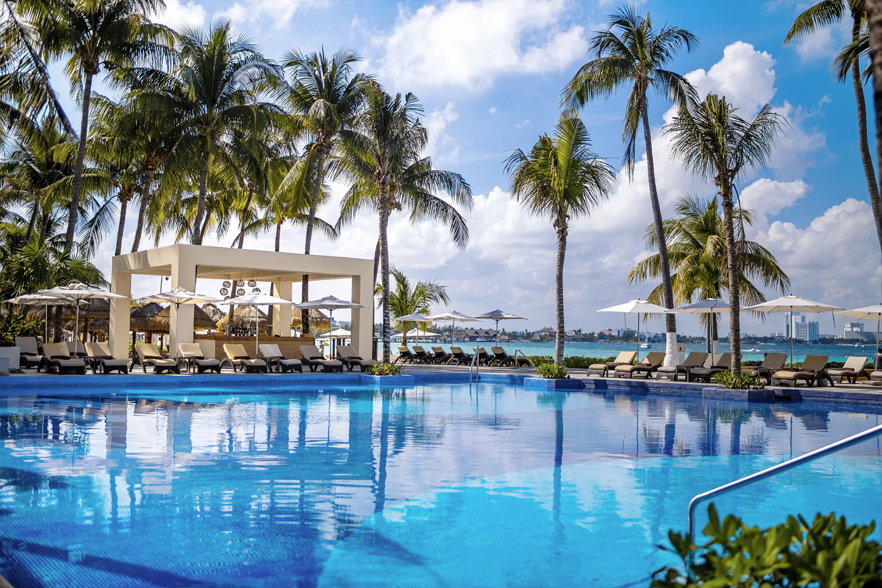 Luxury Sands Cancun Resort & Spa All-Inclusive Ocean Front Vacation Club Promotion