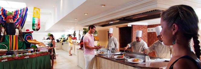 La Laguna Restaurant at Sandos Caracol Resort & Spa La Laguna Restaurant at Sandos Caracol Resort & Spa