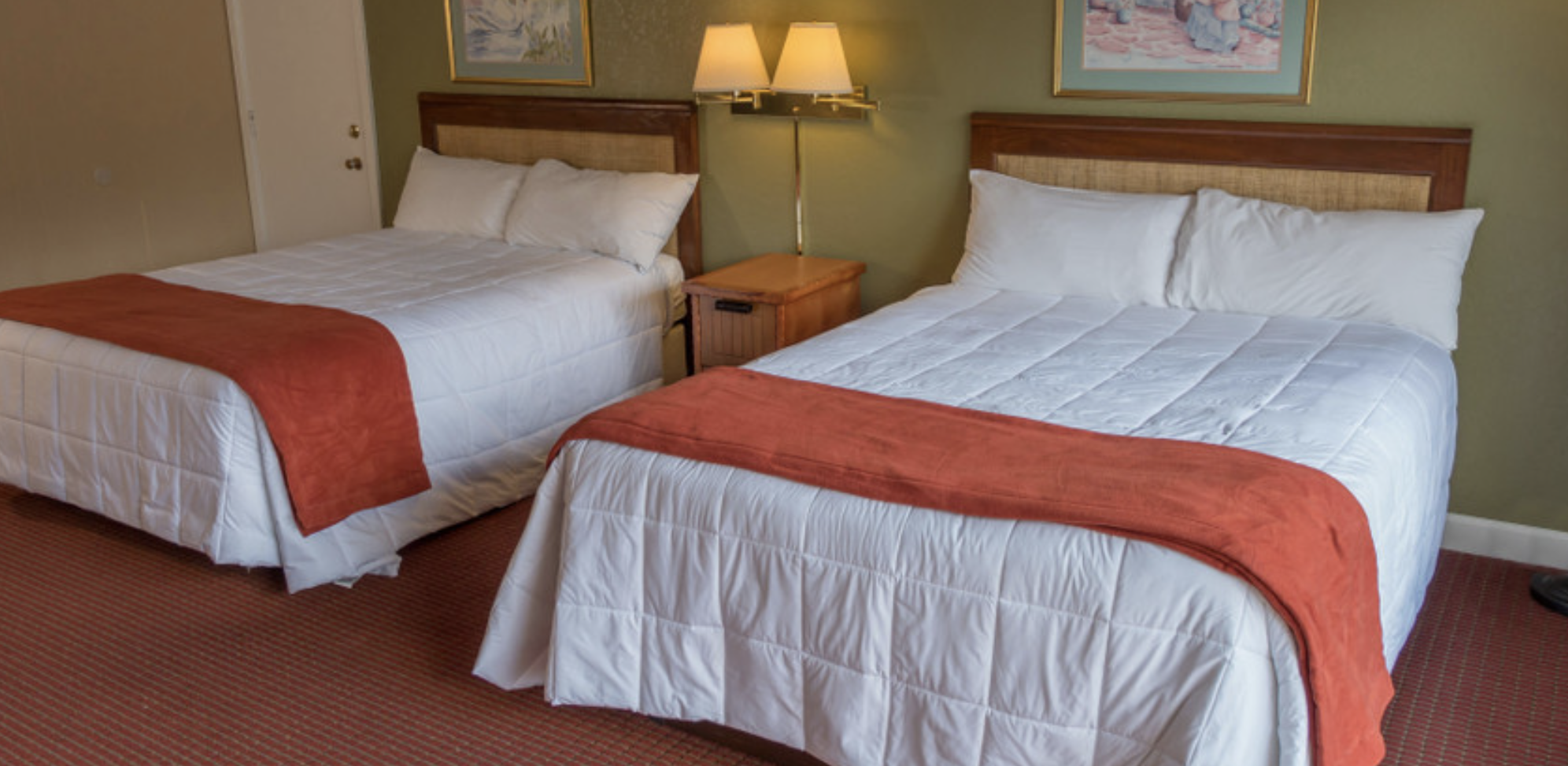 Standard Queen Beds at River Terrace Resort and Convention Center
