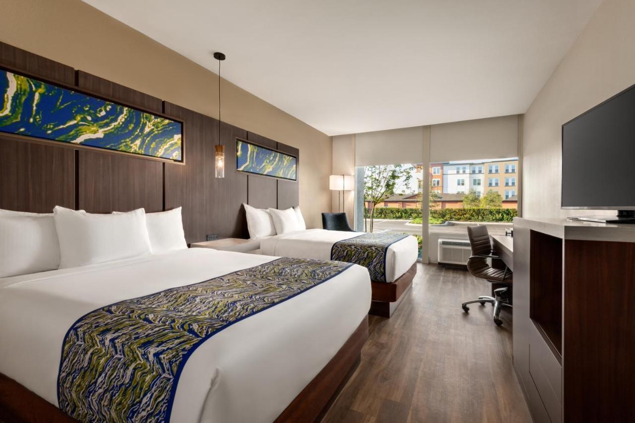staySky I-Drive Orlando Amenities