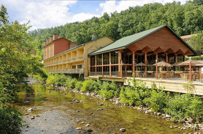 Mountain resort beside a stream in Gatlinburg, Tennessee